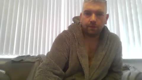 ch33ky85 online show from 11.10.25