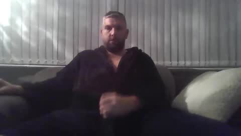 ch33ky85 online show from 11.22.25