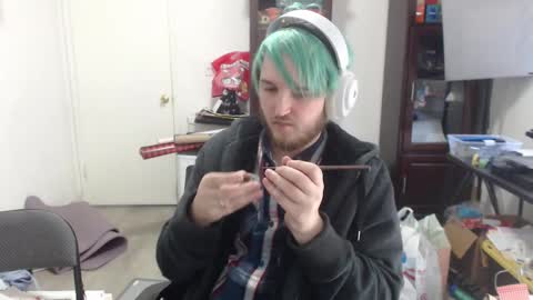 Snapshot of chainkink chatting on 12.22.24 Chain Kink online show from 12.22.24