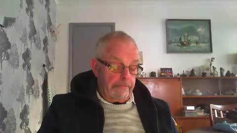 Snapshot of champers37 chatting on 01.12.25 Champers online show from 01.12.25