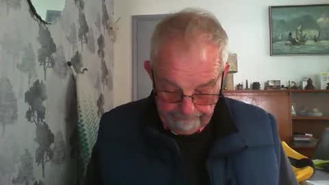 Snapshot of champers37 chatting on 04.10.26 Champers online show from 04.10.26