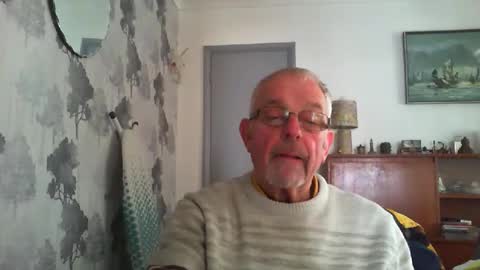 Snapshot of champers37 chatting on 04.12.26 Champers online show from 04.12.26