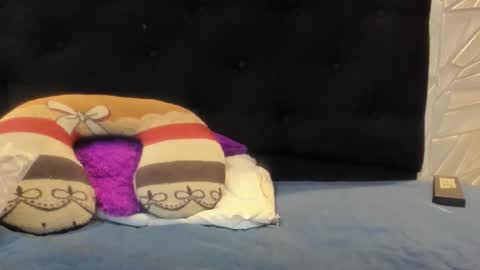 chanellejohnson_ online show from 11.13.25