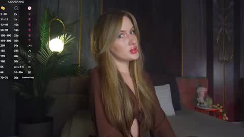 Snapshot of chanelmay chatting on 07.12.26 Chanel online show from 07.12.26