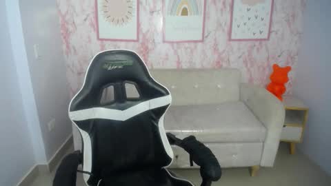 Snapshot of channel_garcia_ch chatting on 11.18.25 Channel Garcia online show from 11.18.25