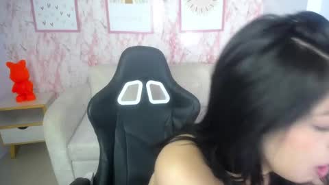 Snapshot of channel_garcia_ch chatting on 11.30.25 Channel Garcia online show from 11.30.25