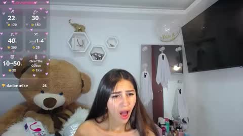 Isabella online show from 10.31.25