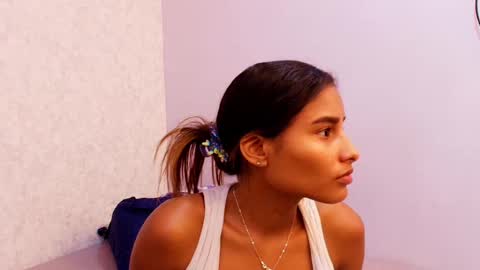 Raquel  online show from 10.01.25