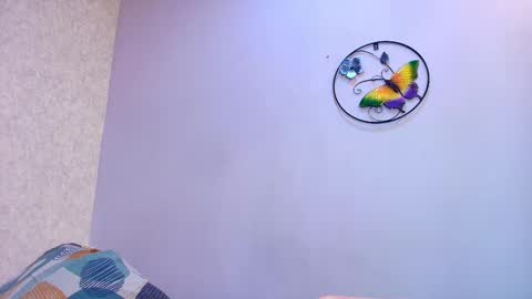 Raquel  online show from 11.05.25