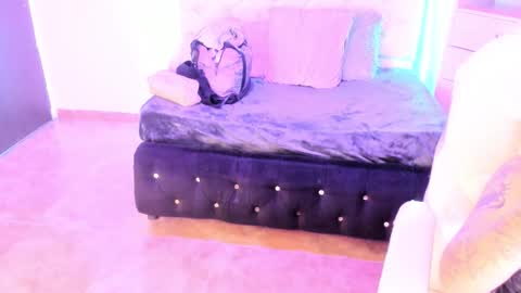 Chantall online show from 11.20.25