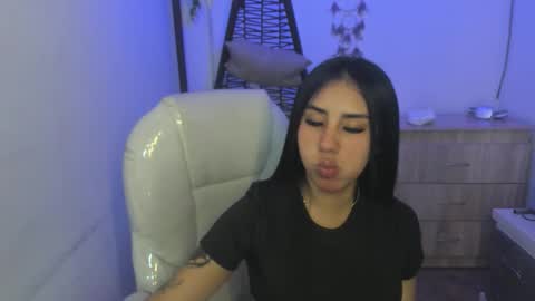 Chantall online show from 11.28.25