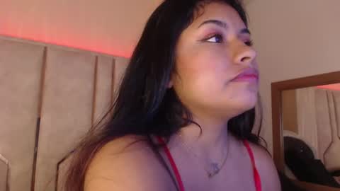 Snapshot of chantalpetit chatting on 06.28.26 chantalpetit online show from 06.28.26