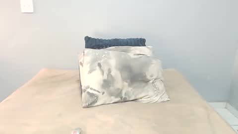 Snapshot of chantel87_ chatting on 09.19.25 chantel87_ online show from 09.19.25