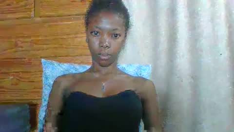 chariola0101 online show from 02.23.25