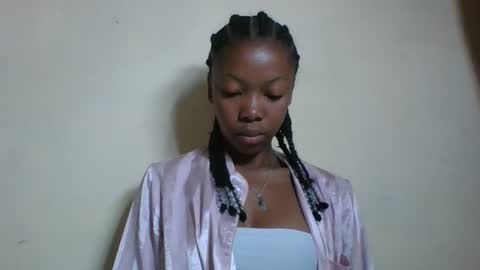 chariola0101 online show from 03.12.25