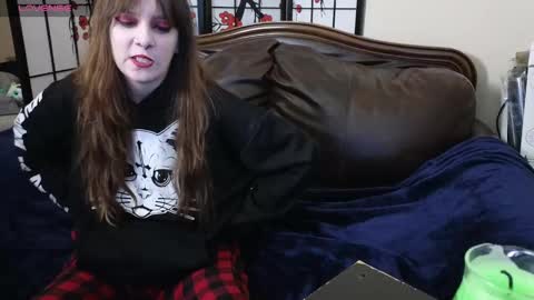 Chariot May online show from 03.08.25