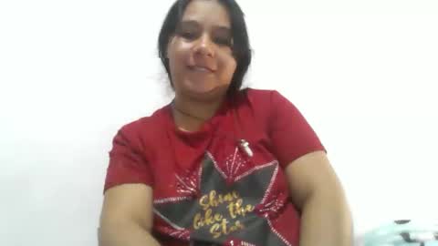 Snapshot of charis_21 chatting on 01.11.26 charis 2 online show from 01.11.26