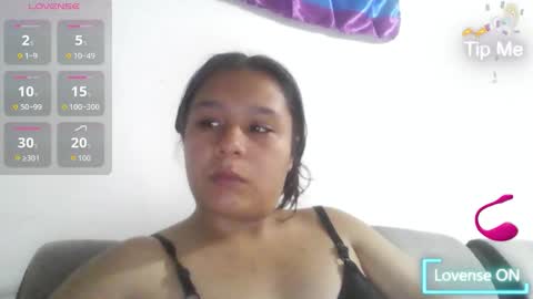 Snapshot of charis_21 chatting on 02.23.26 charis 2 online show from 02.23.26