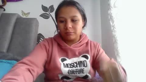 Snapshot of charis_21 chatting on 04.15.26 charis 2 online show from 04.15.26