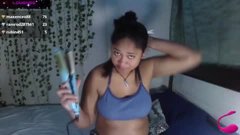 charis_bellota online show from 01.13.25