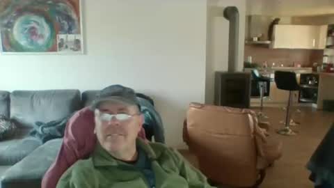 charles6064 online show from 01.02.25