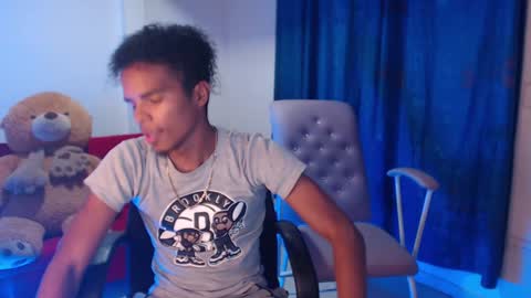 Snapshot of charlesshorny chatting on 01.14.25 charlesshorny online show from 01.14.25