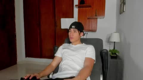 Snapshot of charley_morgan chatting on 02.22.25 charley_morgan online show from 02.22.25