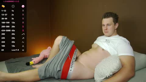 Snapshot of charlie_smiley chatting on 09.17.25 Charlie Smiley online show from 09.17.25