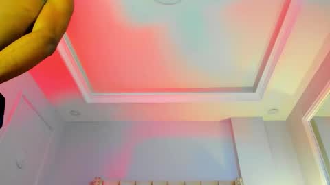 Snapshot of charlie_storm_ chatting on 11.01.25 online show from 11.01.25