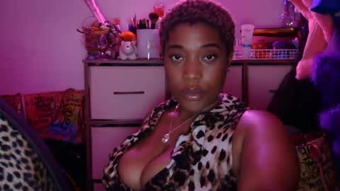 charliecakesssss online show from 01.06.25