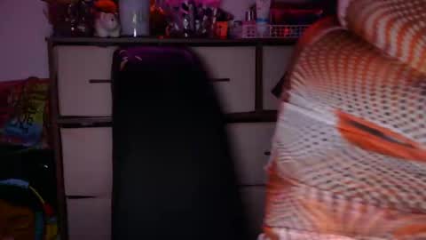 charliecakesssss online show from 01.08.25