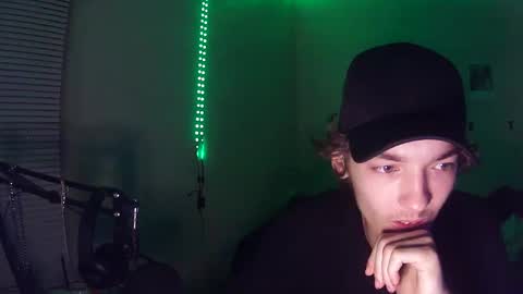 Snapshot of charlied09302 chatting on 10.25.25 char sexiness online show from 10.25.25