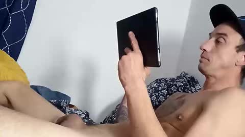 Snapshot of charliee636023 chatting on 11.10.25 charliee636023 online show from 11.10.25