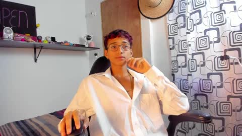 Charles Russo online show from 12.08.24