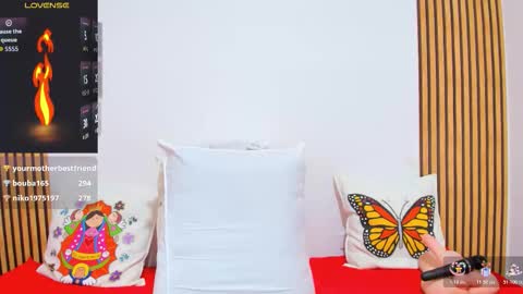 Snapshot of charlize_aniston2 chatting on 12.05.25 Charlize online show from 12.05.25