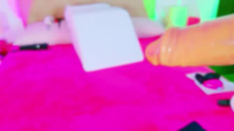 Snapshot of charlootteevans chatting on 12.20.25 Charloott Evans online show from 12.20.25