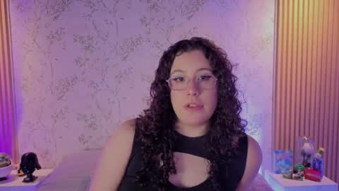 Snapshot of charlote__miller chatting on 05.09.26 You honey online show from 05.09.26