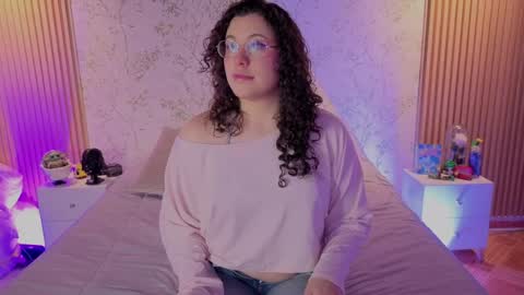 Snapshot of charlote__miller chatting on 05.18.26 You honey online show from 05.18.26