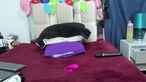 Charlott online show from 12.17.24