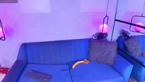 ambar online show from 10.25.25