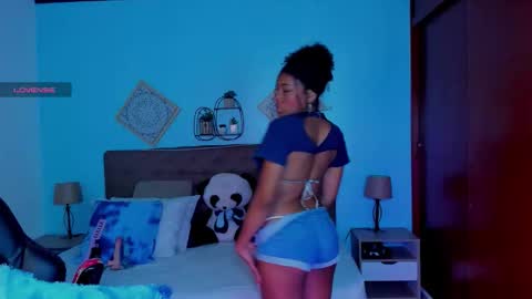 Charlotte  online show from 03.03.26