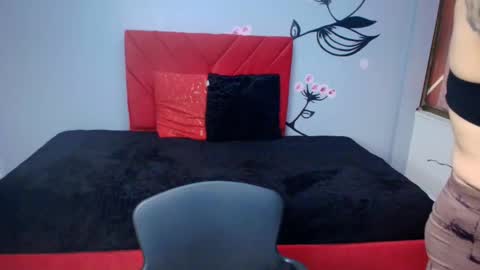 CHARLOTTE GRAY online show from 11.09.25