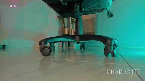 charlotte  grey online show from 12.02.25