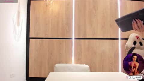 Snapshot of charlotte_colee chatting on 11.15.25 Charlotte colee online show from 11.15.25