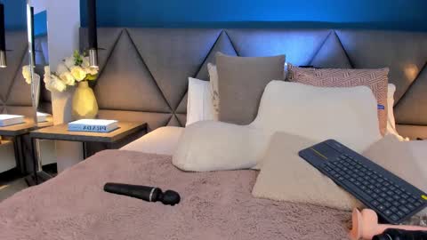 Charlotte online show from 02.24.25