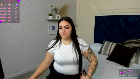 Charlotte Mayers online show from 09.13.25