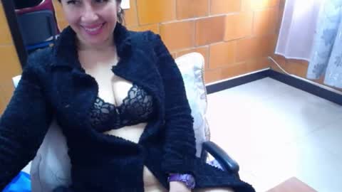 Charlotte online show from 11.25.25