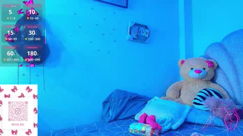 Snapshot of charlotte_walker1 chatting on 01.10.26 charlotte_walker1 online show from 01.10.26