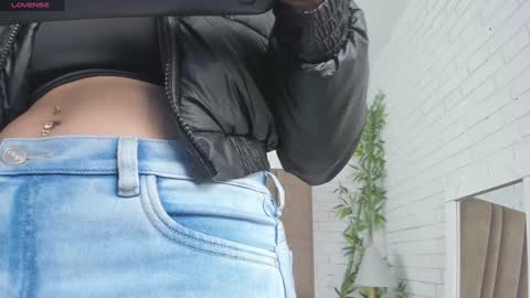 Snapshot of charlotte_whitee1 chatting on 01.10.25 Charlotte Everyday From 0700 to 1300 Col Time online show from 01.10.25