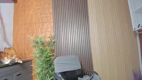 Snapshot of charlotte_whitee1 chatting on 02.17.25 Charlotte Everyday From 0700 to 1300 Col Time online show from 02.17.25